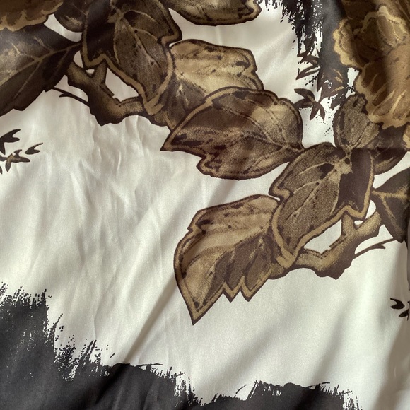 T Tahari Floral Sleeveless Blouse size M - Picture 3 of 5